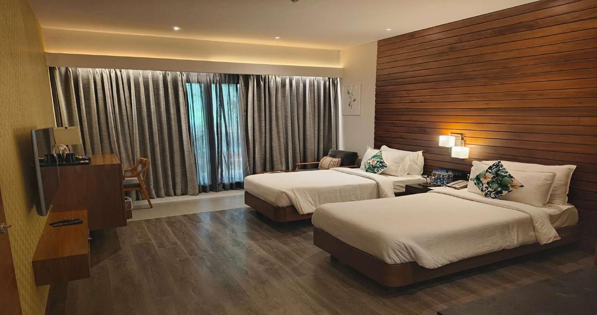 The Golkonda Resort And Spa ハイデラバード エクステリア 写真
